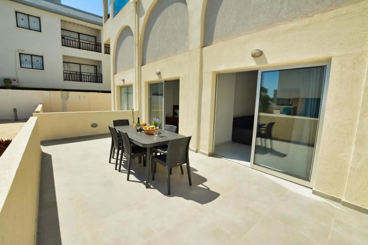 Myhome Delux, Ayia Napa 3 Bedroom With Pool 0*,
